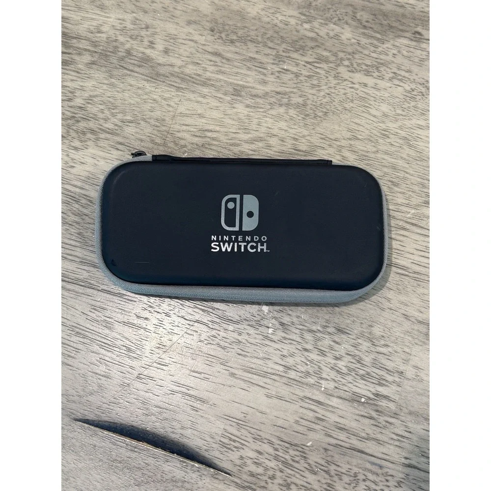 Nintendo Switch Hard Travel Carrying Case Black/Gray w/ Game Card Storage